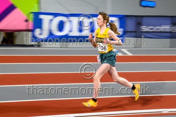 CEREL-816871 - Track Female Set Two