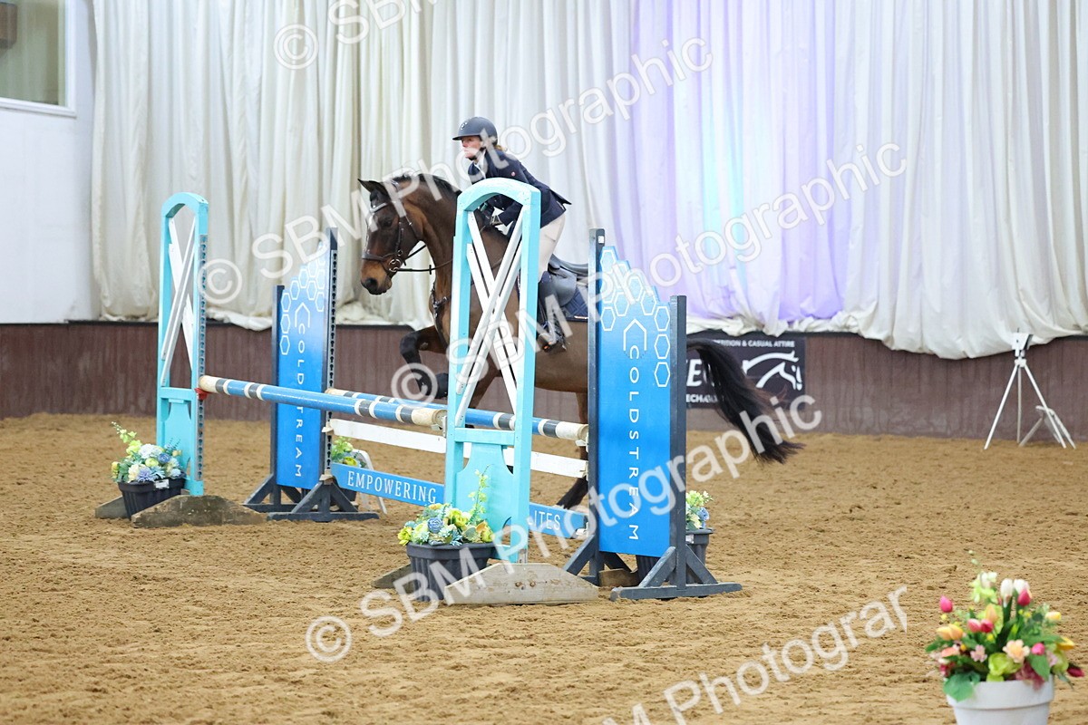 SBM_010028 - Class 21 - Nupafeed Supplements Senior Discovery/ 1m Open - First Round (1.00m)