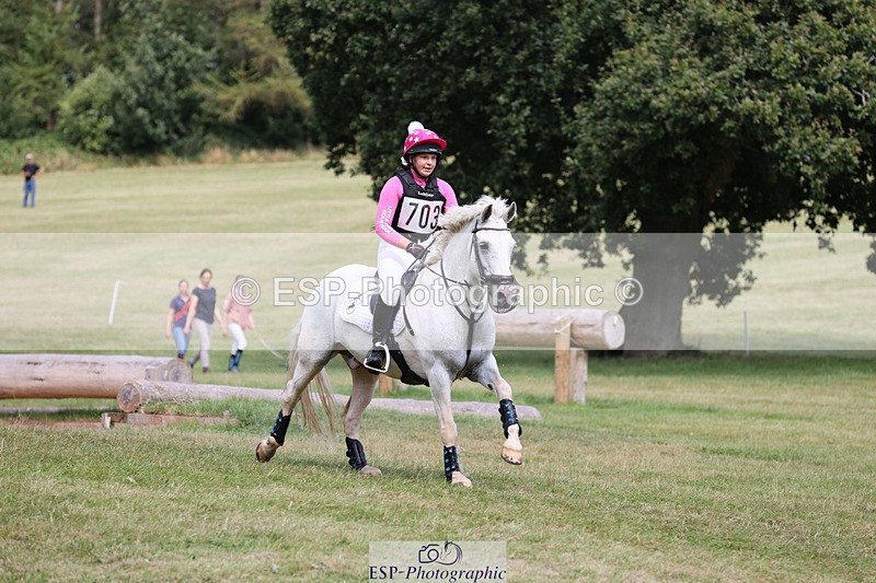 240825X-140152-34416 - 80cm XC 13.30 to 14.30