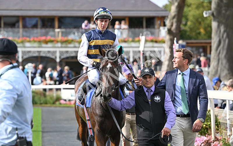 190826-196 Small Fry - Race 5 16.10pm Sky Bet Stayers Handicap