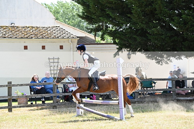 WJ6_5923 - Class 13 Novice 60cm