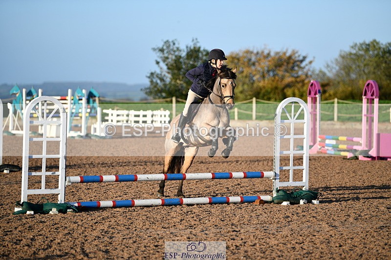 241026A-085526-00332 - SAT Cls 19 Clear Round 50cm