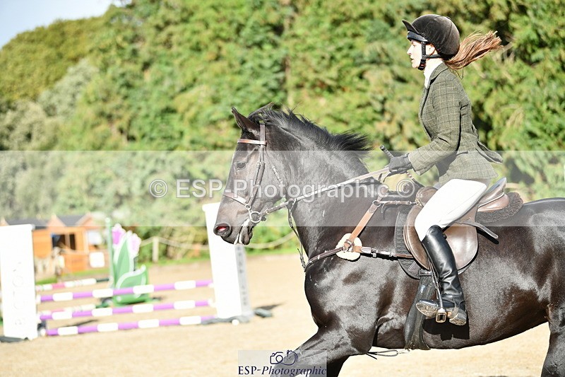 251004A-153755-01908 - Classes 8 & 9 70cm