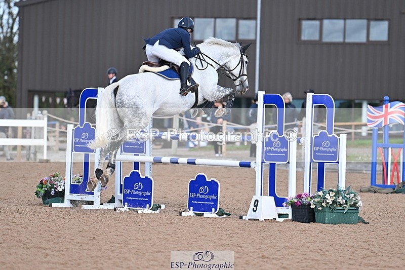 231014A-105028-04235 - Cls 18 Newcomers & 1.10m Open