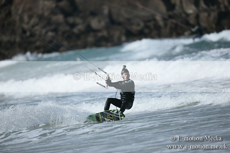 KS 020413-104 - Kite Surfing