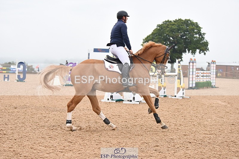 230916A-110154-03976 - Cls 14 Snr Foxhunter