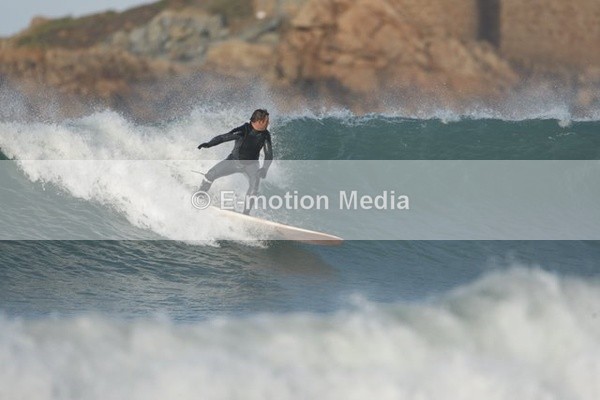 SU 160109-8 - Surf - January