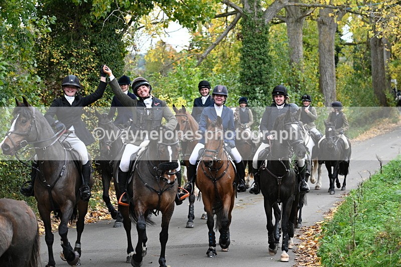 WJ7_7222 - Walk Home..