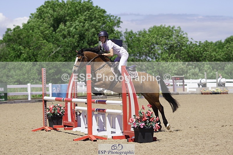 230624A-130824-01505 - Cls 24 Pony Discovery & 90cm Open