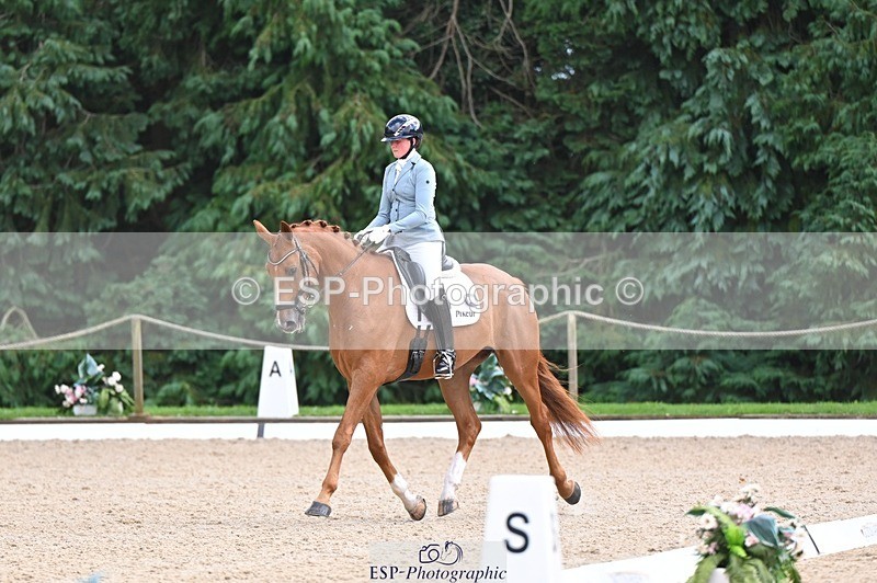 240809-155554-02249 - 210-Beth.Bainbridge-Newton.GlobeTrotter