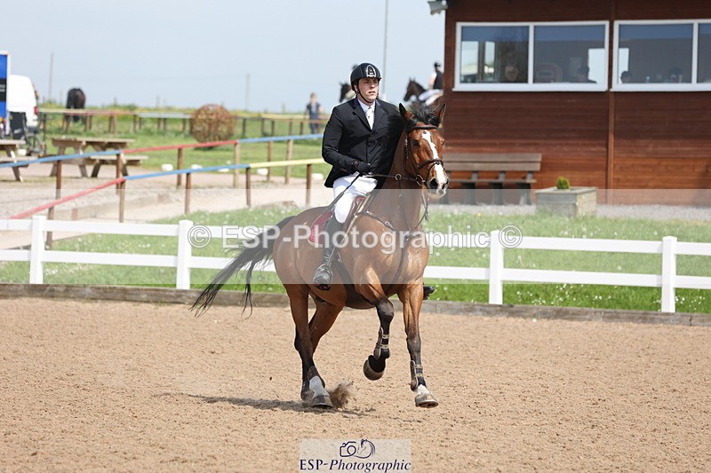 240510A-141904-07572 - Cls 17 1.05m National Am Quali