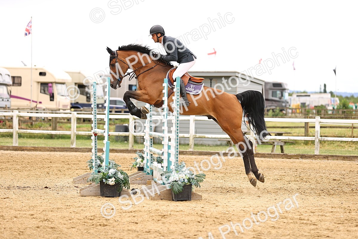 SBM_003333 - Class 21 - Senior Newcomers - 1.10m