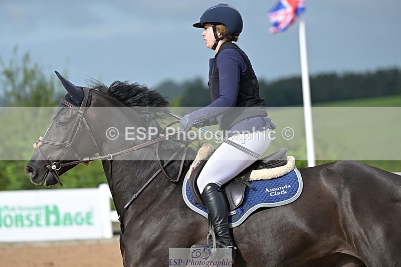 240912A-100753-00909 - Cls 8 Snr British Novice and 90cm Open