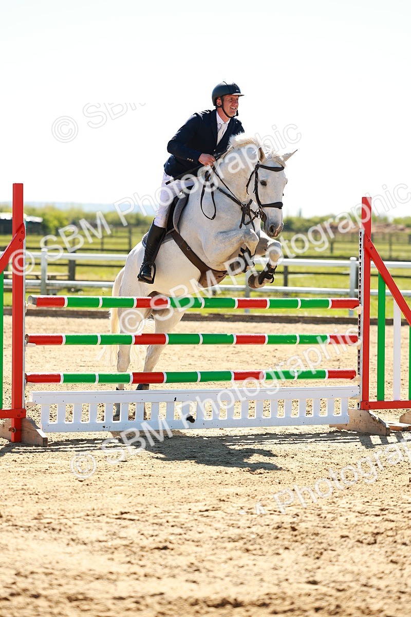 SBM_001425 - Class 4 - Senior Newcomers 1.10m