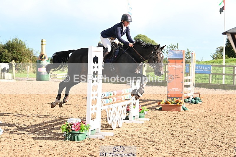 240912A-165423-02427 - Cls 7 Snr 90cm Open Speed Derby