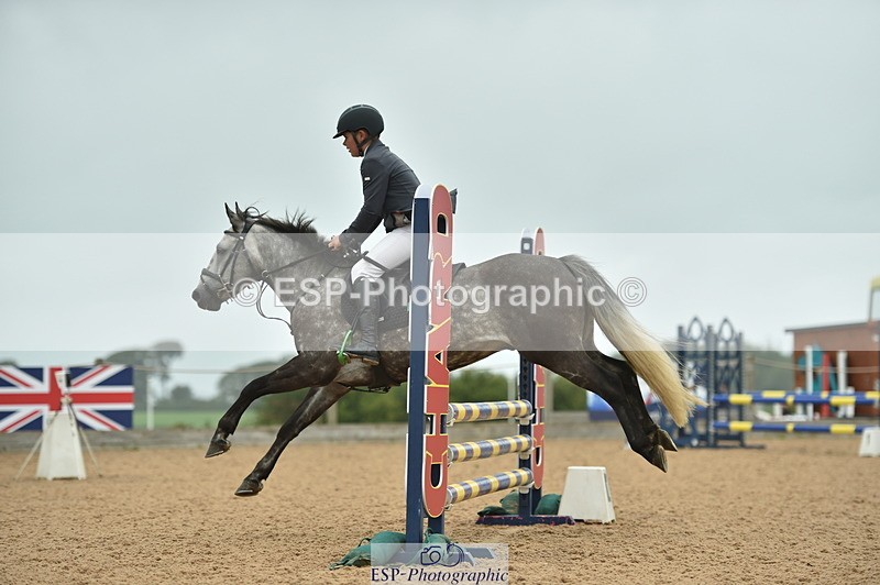 230819A-101542-00142 - Cls 36 Stepping Stones 128cm + 138cm