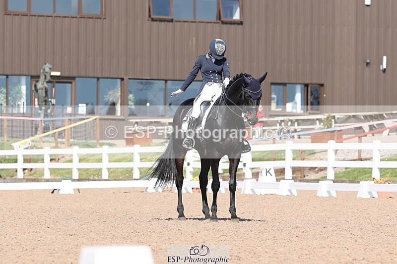 250405-145444-11501 - 069-India.Hamilton-Burnet-Kissingdale