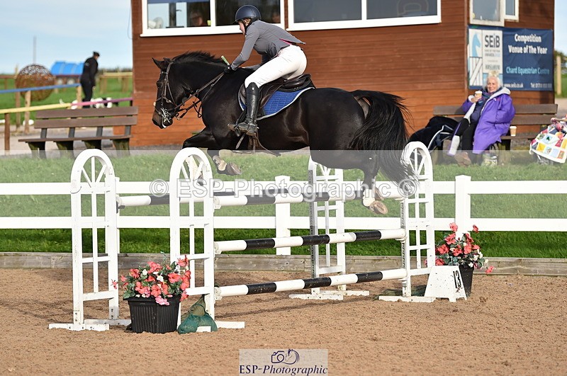 231015A-160928-09246 - Cls 27 1.10m Amateur Q 2nd R