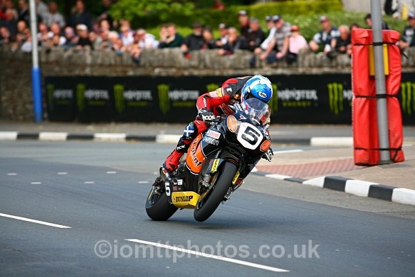  - Senior Race - TT 2010