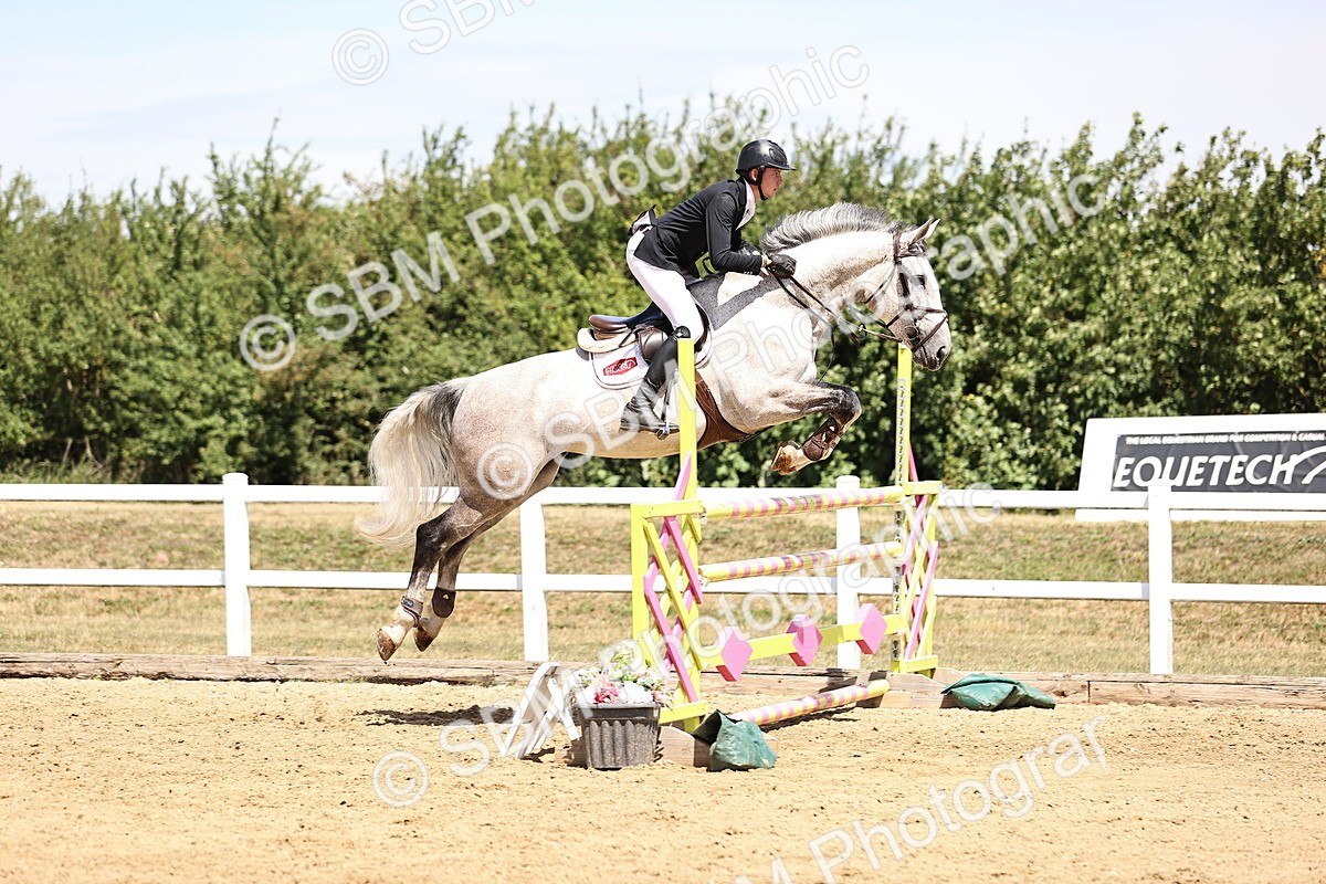 SBM_010298 - Class 9 - Senior Foxhunter - 1.20m Open