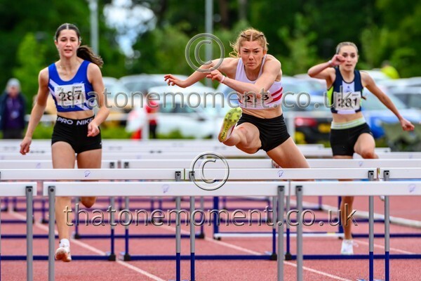 ComMast25-929138 - Track Female Set One