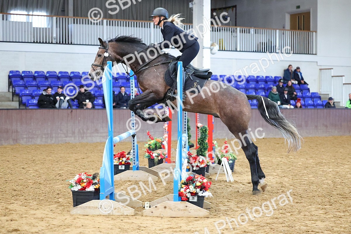 SBM_005758 - Class 22 - Bliss of London Novice Winter Championship Qualifier 90cm