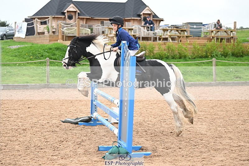 240907A-124202-01726 - Cls 3 Pony Medium Team 80cm & 90cm