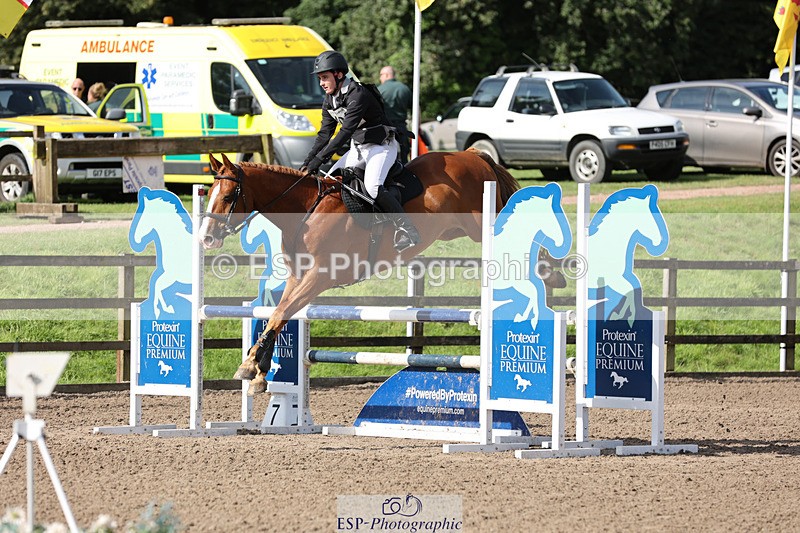 240804-094133-10236 - 405-Jesse_Poyntz-Wright-KNOCKADERRY_JACK