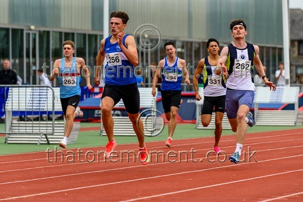 Age25SUN-911045 - Track Male