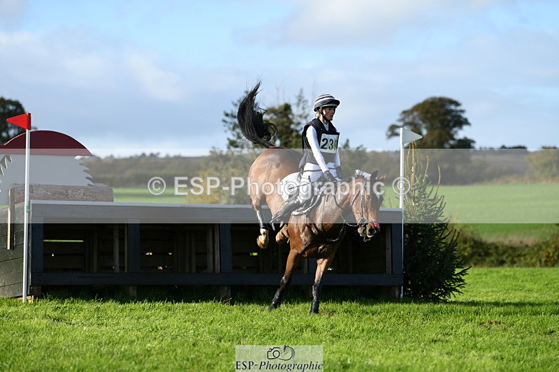 251024A-152558-14747 - C-239-Ellie.Townend