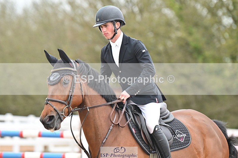 240406A-153500-04162 - Cls 17 National 1.30m Open