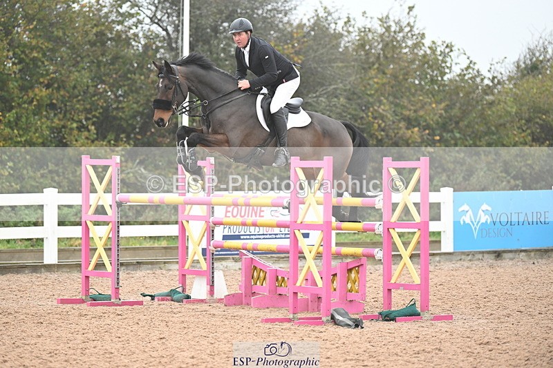 241102A-122525-04549 - SAT Cls 15 Foxhunter and 1.20m Open