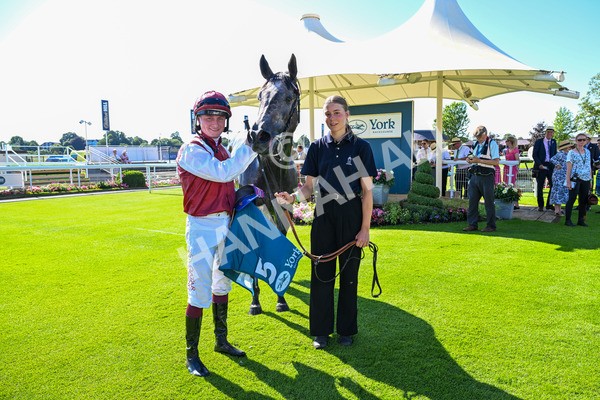 110725-Race 5-Mahras Love-0400 - Race 5 4.32pm Laura Barry Memorial Handicap