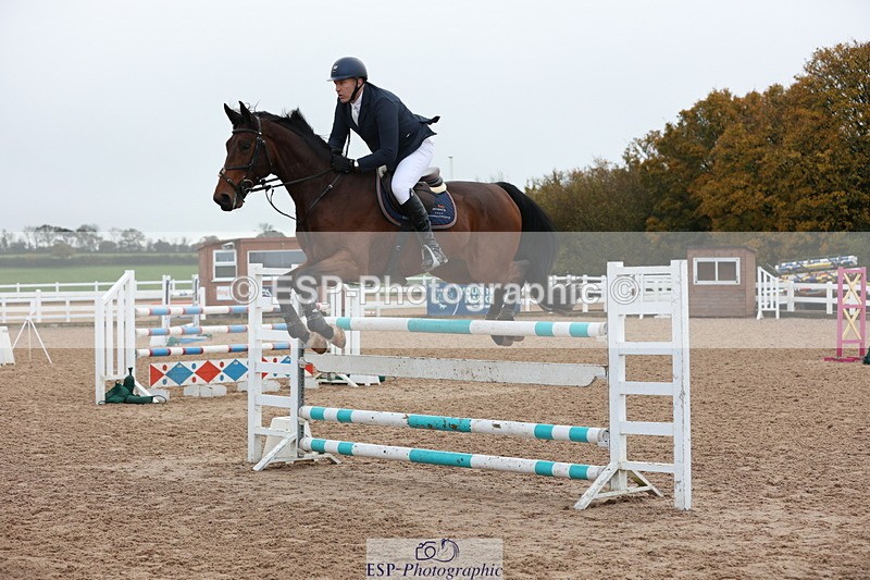 231112A-143621-04900 - Cls 21 Foxhunter & 1.20m Open