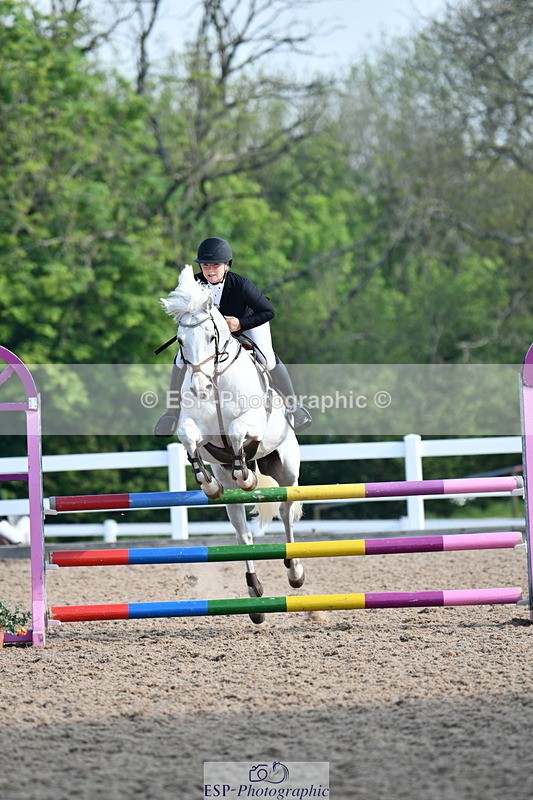 240512A-085936-17047 - Cls 39 British Novice and 90cm Open