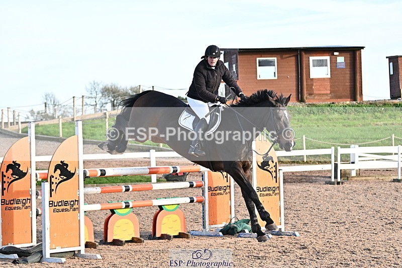 241113A-143108-00884 - Cls 05A&B Snr Fox & 1.20m Open
