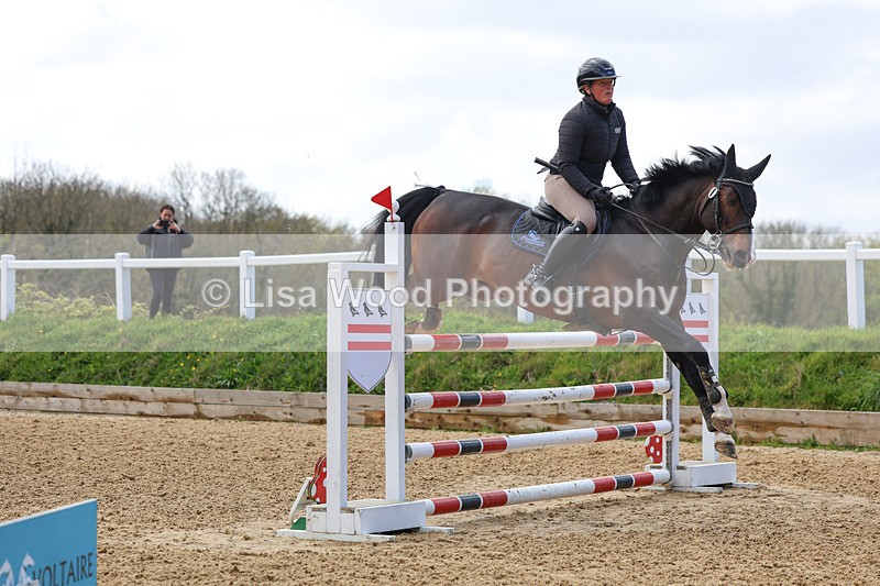 3E7A2323 - Class 8: Senior Foxhunter/1.20 open