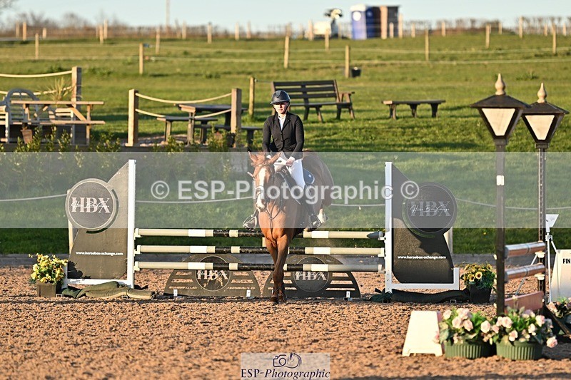 250401-190141-00873 - 90cm Classes