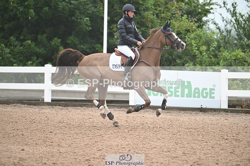 240720A-114202-14549 - Cls 11, 1 Star Bronze Tour 1.15m