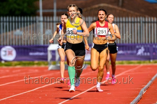 Age25SAT-926245 - Track Female Set One