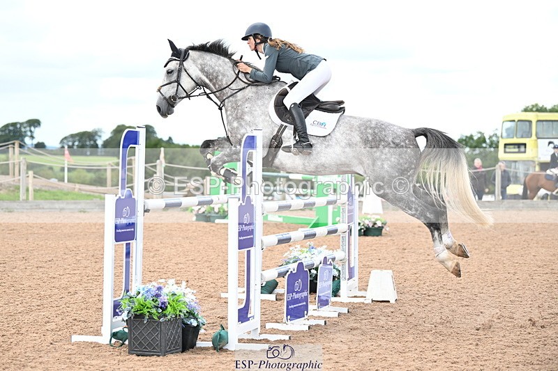 240912A-122022-01440 - Cls 3 Snr Foxhunter