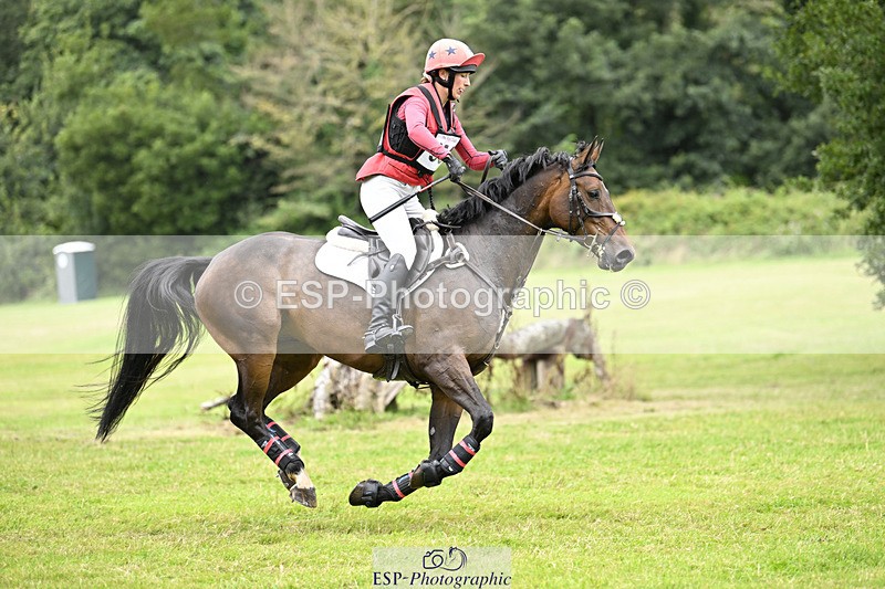 240825X-172552-37735 - 80cm XC 16.30 to 17.30