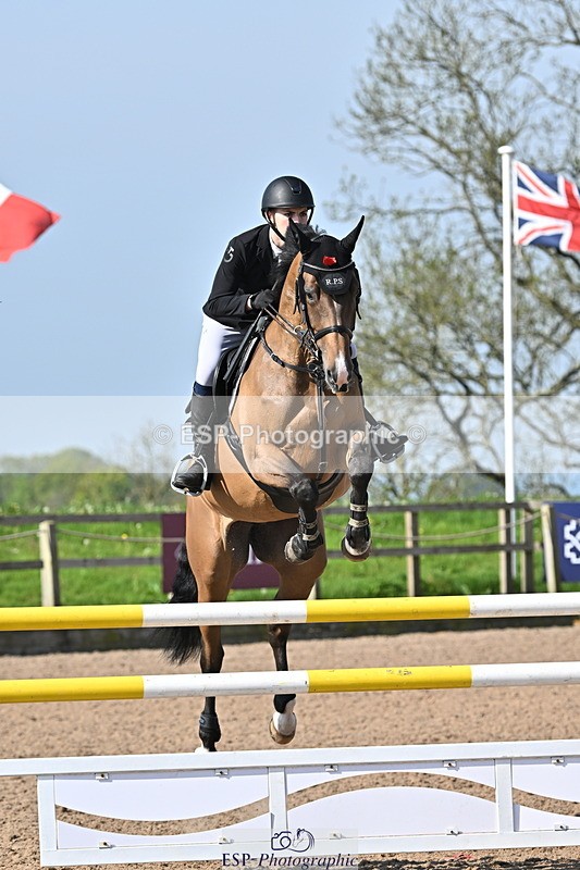 240509A-092820-00559 - Cls 8 Foxhunter