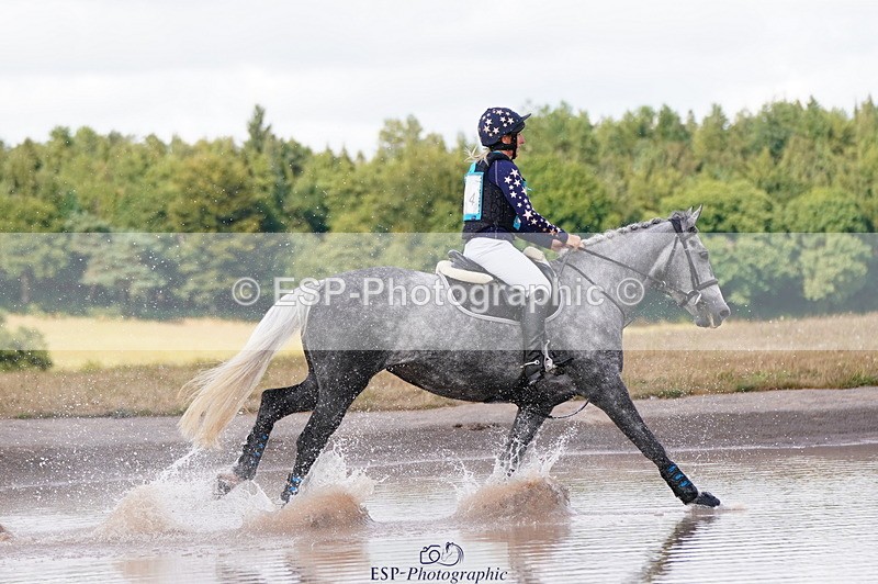 250803A-162132-17144 - Q-754-Leigh.Smallacombe-CRUISING.CARRA