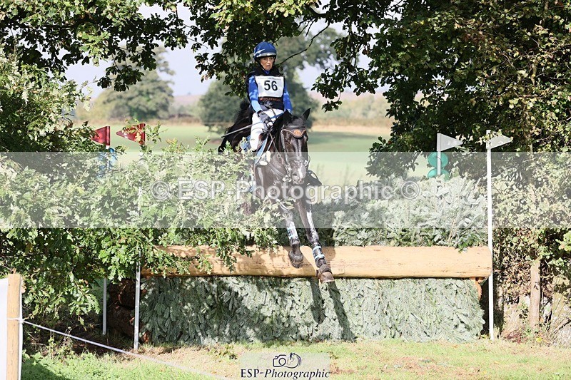 231020-110017-06698 - 056-WILLOW.BDA-Lisa.Maynard-XC