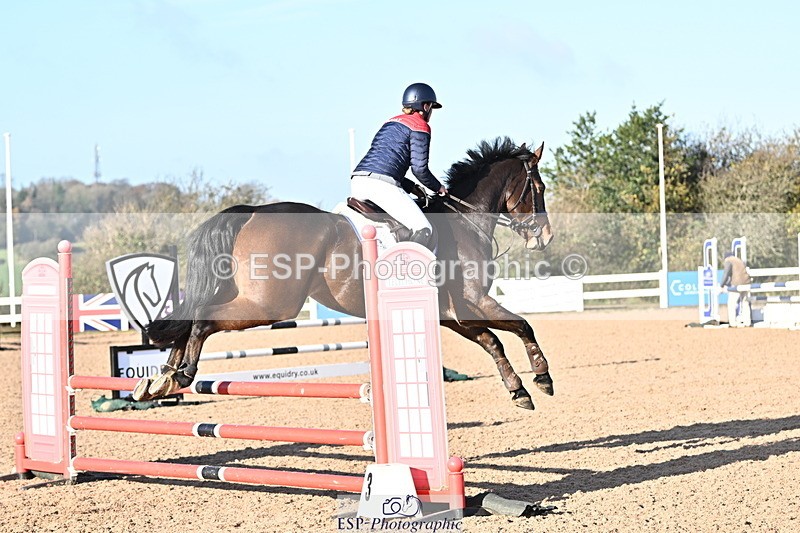 241113A-100946-00123 - Cls 01A&B Brit Nov & 90cm Open