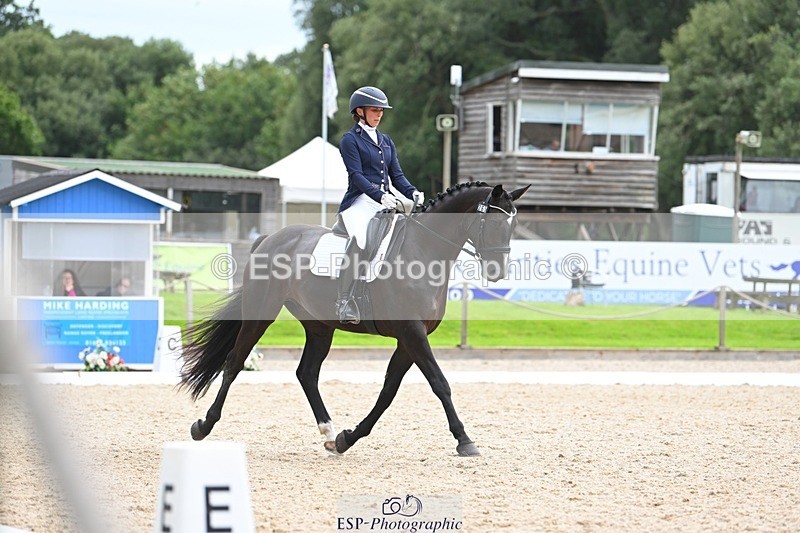 230813-165122-08496 - Cls 14 Medium Silver 16.45 to End