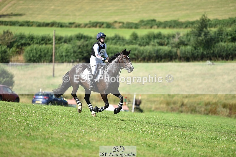 240803-161512-09214 - 269-Lauren_Dawson-BLAKNEYS_DAISY
