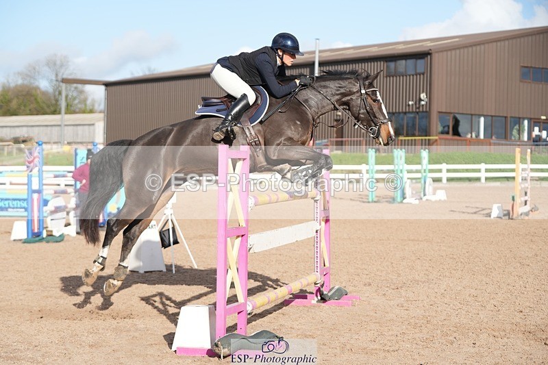 251108-132107-02703 - Cls 13 Foxhunter and 1.20m Open