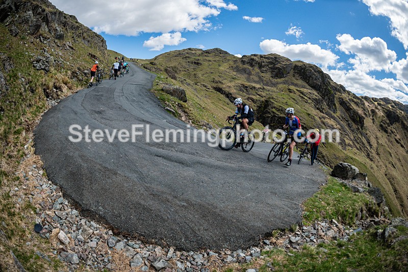 144003 - Hardknott Hairpin 14.00 - 15.00